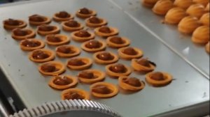 Сэндвич-машина для склейки орешков со сгущенкой СЭМА