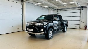Toyota Hilux  2015 год