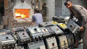 Невероятный навык, добыча серебра в Пакистане из старой электроники.