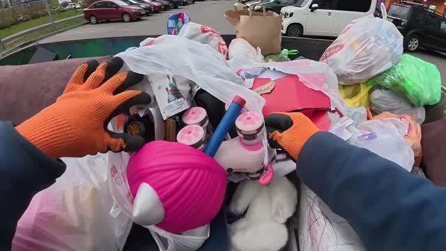 Открыл Магазин из Вещей с Мусорки смотреть онлайн