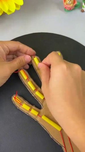Как сделать руку игрушку для ребенка, развиваем моторику рук