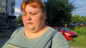 Поехала к подруге в гости, по пути пью кофе