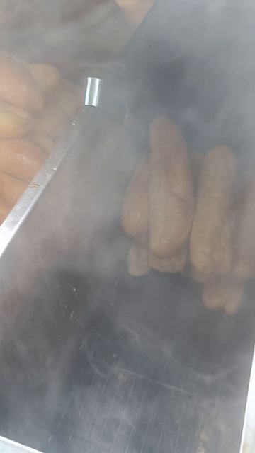 Легендарный вьетнамский Бань Ми, который готовят прямо на ходу! 🥖🔥