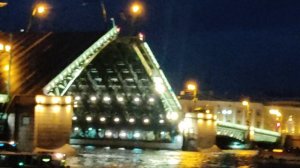 СанктПетербург.
Дворцовый мост.