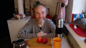 Перекус с котями. Спасибо за донаты. Звук👎. Сны шизофреника. Мукбанг. Обжор. Еда на камеру. Диета.