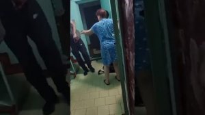Пьяный электрик подорвал бабушек 💡