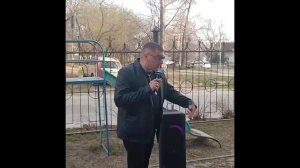 ДЕРЕВЕНСКИЙ ПЕВЕЦ