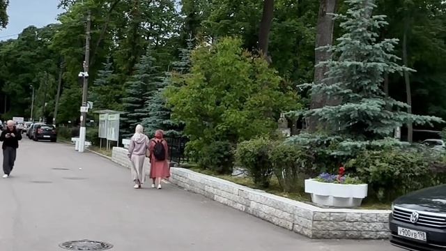 По святым местам Санкт-Петербурга. Около Часовни Ксении Петербургской