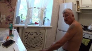 Экран на кухню установили