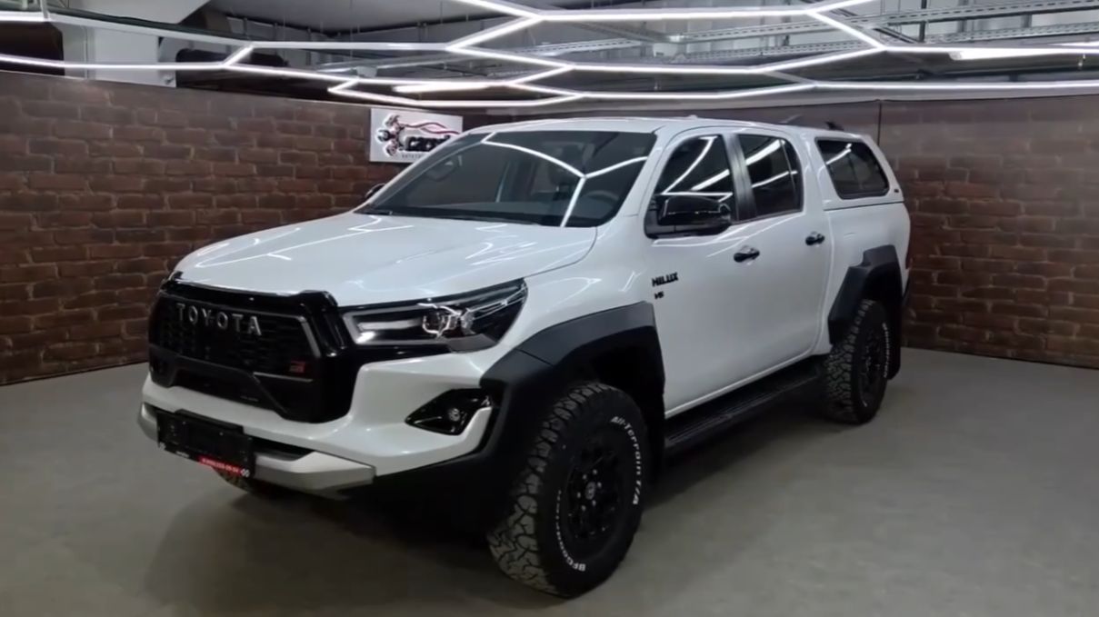 Toyota Hilux 2025 в Cars Plus: мощь, надежность и максимум комфорта!