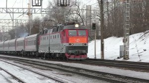 Электровоз ЧС7-227 (ТЧЭ-33) с пассажирским поездом №379Й Москва - Камышин.