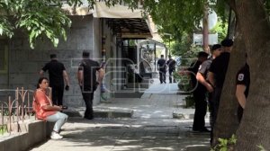 Акция протеста у здания ЦИК в Ереване