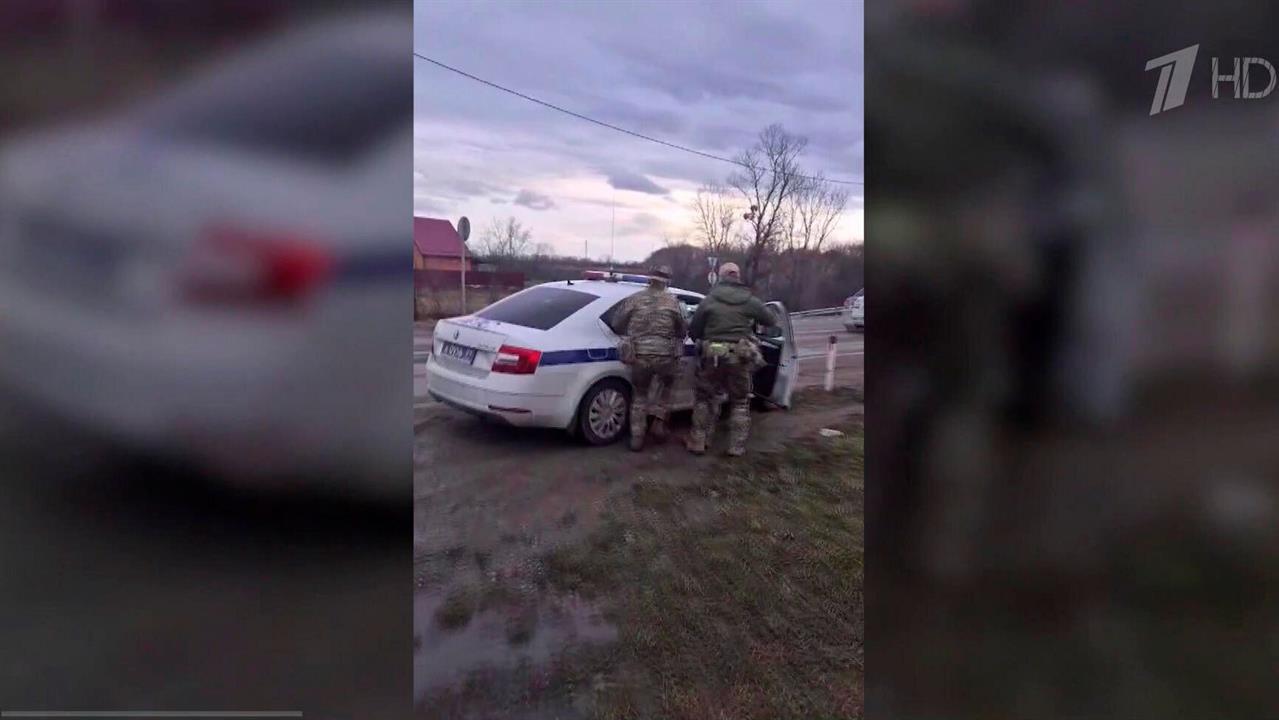 Сразу в трех российских регионах сотрудники ФСБ предотвратили теракты. смотреть онлайн