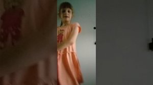 1000011484.mp4 Танцуем все шариками