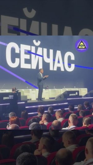 🤓Открывающий монолог Ильи Пискулина сделан по канонам стендапа: актуализируй проблему так, чтобы