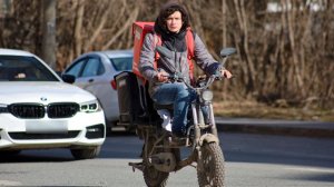 «Будут аккуратнее»: автоюрист об идее введения аналога ОСАГО для курьеров