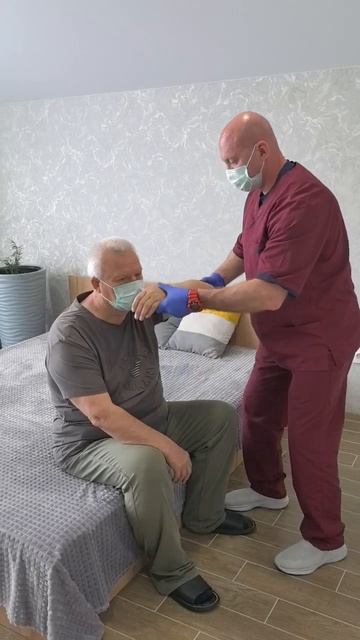Реабилитация после инсульта, проработка передней дельты смотреть онлайн