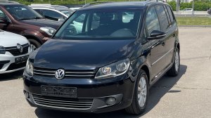 VOLKSWAGEN Touran (2010)