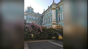 Я собственной персоны...😎
Отдыхала в Питере.