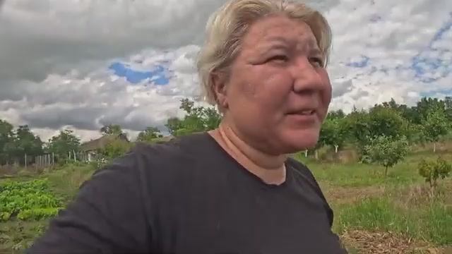 Наталья Губарева. ПРОСАПАЛА КАБАЧКИ ⧸ ВЕСЬ ДЕНЬ В РАБОТЕ ⧸ ЖИЗНЬ В ДЕРЕВНЕ #villagelife смотреть онлайн
