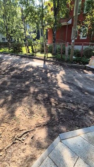 1 354 519 рублей. Две скамейки. Тротуар не там. Освещения нет. Это норма?
