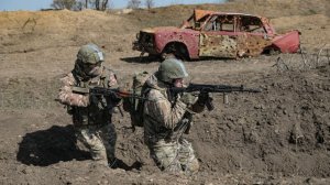 Российские бойцы оттачивают навыки штурма на мототехнике. Лучшее видео из зоны СВО