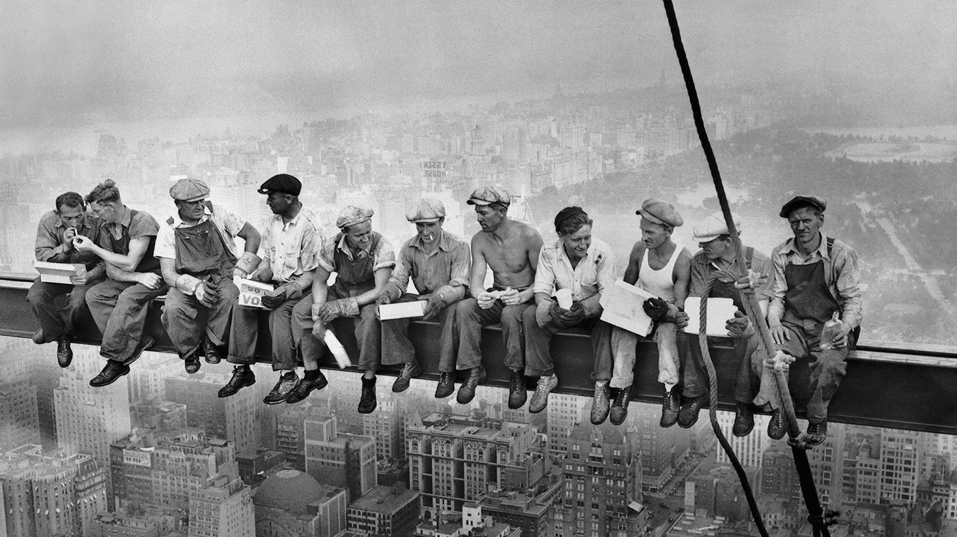 Lunch atop a Skyscraper | Обед на небоскребе смотреть онлайн