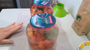 Заготовки на зиму.  Компот из клубники с базиликом. С ранья на даче много чего успела сделать.