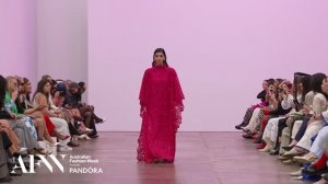 Показ женской коллекции Asiyam 2024