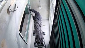 Монтаж оконных откосов из гипсокартона на балконе. Лазурная. Калининград.