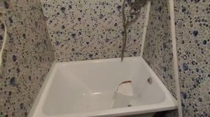 Я теперь сантехник😝Установили ванну на даче
