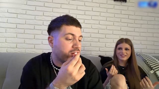 ПОЗНАКОМИЛСЯ С СЕМЬЁЙ СИМКИ В САРАТОВЕ👨👩👧👦| МИЛЫЙ СЕМЕЙНЫЙ КУКИНГ смотреть онлайн
