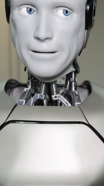 MADE IN RUSSIA. Кого-то он мне напоминает...