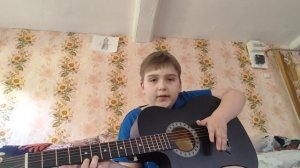 Учимся играть на акустической гитаре (урок 1)