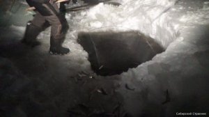 Опустили его в лунку и начали шуметь . Вот тут она поперла.