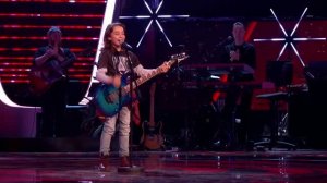 11-летний Джозеф исполняет песню «Teenage Dirtbag» американской рок-группы Wheatus.