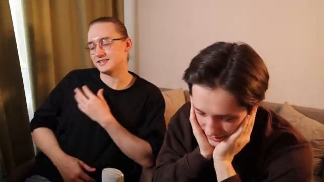 ХОРНИ ДЕД И ДЮЙМОВОЧКА | СТАТУС: НЕРАВНЫЙ БРАК | это всё.