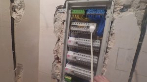 Установка,сборка трёхфазного распредщитка с УЗО и автоматами