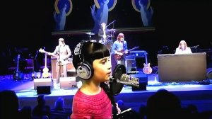 323 Диана Анкудинова (10 лет) - «Oh ! Darling» (интервью и дуэт с Полом Маккартни, видеослайд)