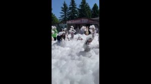 Ева на пенной вечеринке