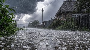 Дожди с грозами обрушились на Москву. Ливни, град и штормовой ветер в Казахстане. Погода в СНГ
