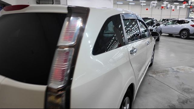 Honda Stream Restyling 2009 смотреть онлайн