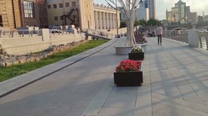 Челябинск. Выступление музыкантов на набережной, красивый вечерний музыкальный город.  17.06.2026г.