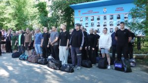 27 призывников, их родные и гости почтили память павшего в бою героя, Алексея Савицкого