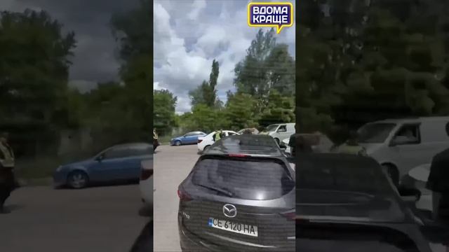 Киев - ситуация вышла из-под контроля. Там сейчас все против ментов и ТЦК. Восстание? смотреть онлайн