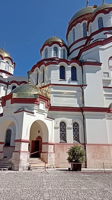 Абхазия. Новоафонский монастырь. Территория монастыря.