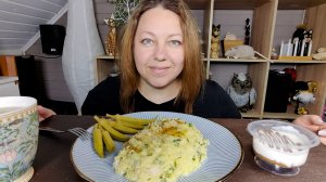 Мукбанг Запеканка из того, что было))) бамия и тортик панчо!