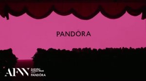 Показ Pandora Closing Runway 2024