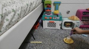 мы играем в классные игрушки.