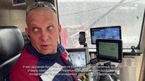 Сотрудники «Карельского окатыша» оформляют карьерные экскаваторы вдохновляющими постерами